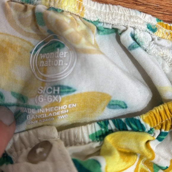 Wonder Nation Lemons cute size small girls blouse that fully buttons and ties - Picture 4 of 5